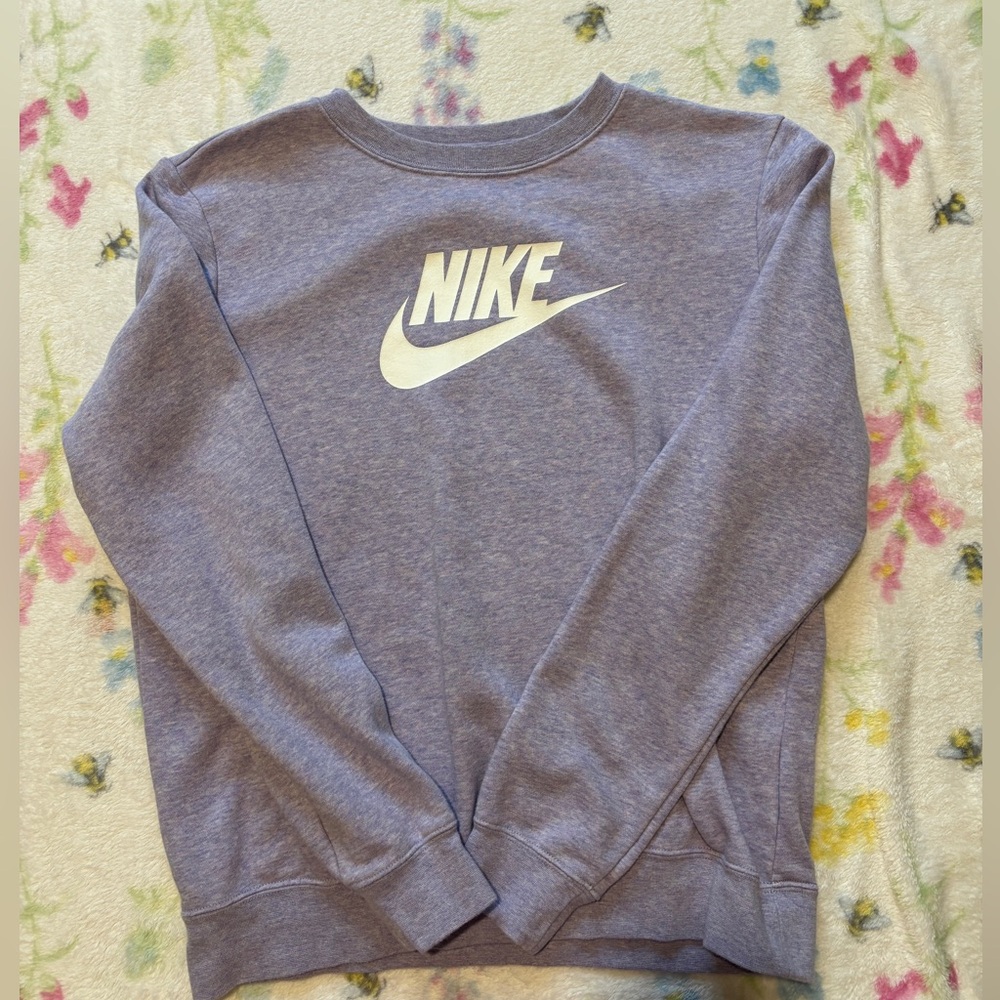 Lavender purple nike crew neck